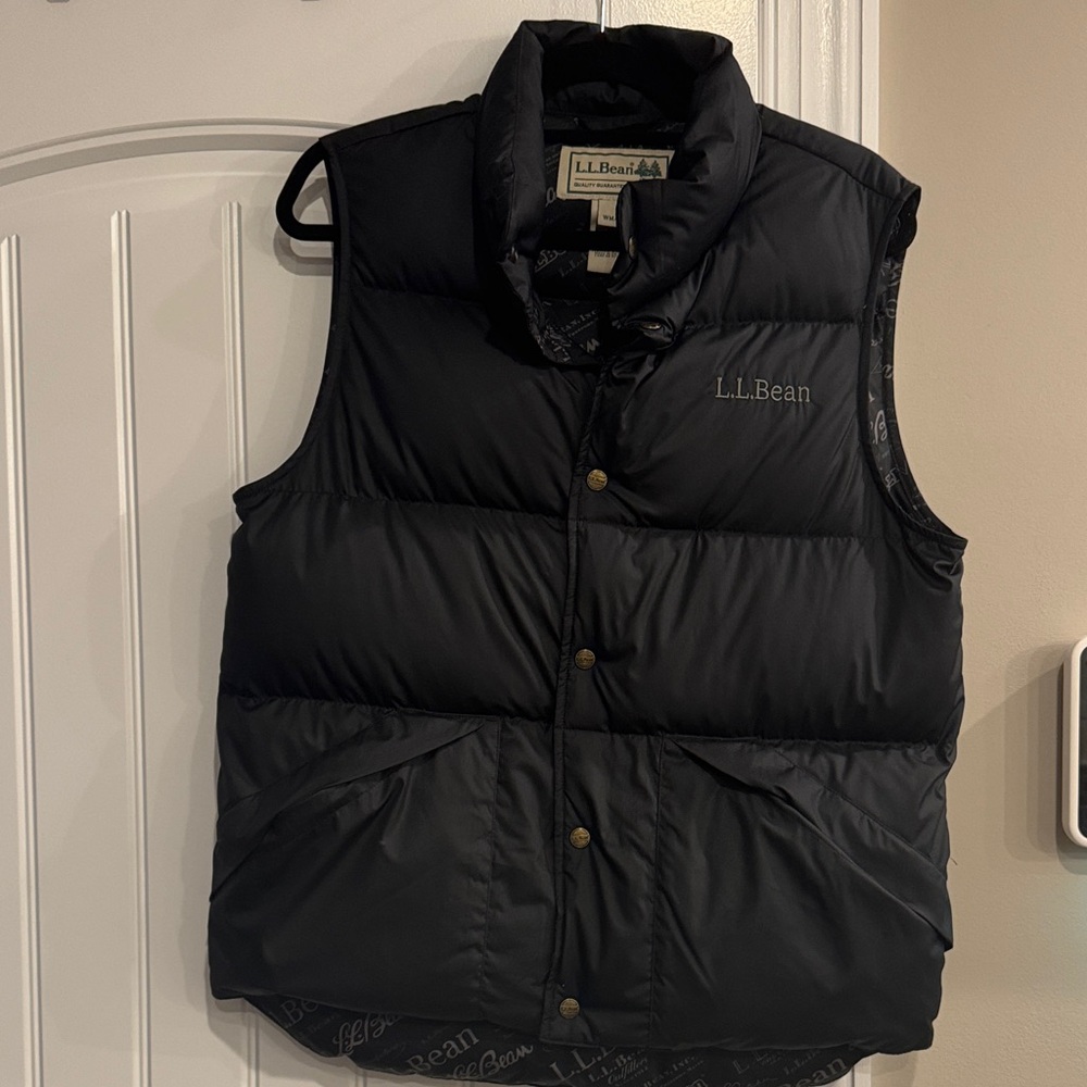 L.L. Bean Adults' Bean's Trail Model Down Vest '82 - Size WM/MS